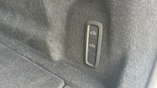 Volvo XC60 2.0 B5P Ultimate Dark 5dr AWD Geartronic Petrol Estate